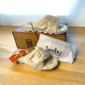 Jambu New Sara slipper in winter white size 10M